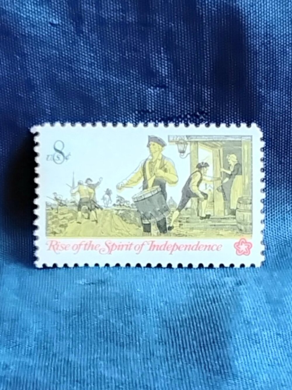 Uncirculated USA 1973 Rise of the Spirit of Independence 8 Cent Stamp!!